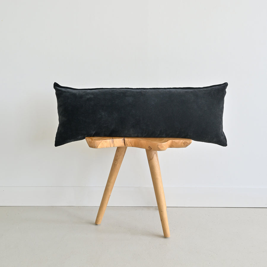 show_cushions_lumbar_14_36_black_velvet_pillow