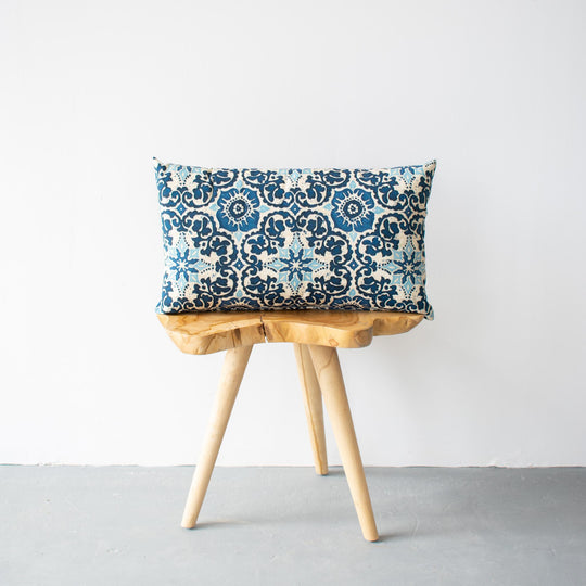 OUTDOOR PILLOW - BLUE FLORAL LUMBAR