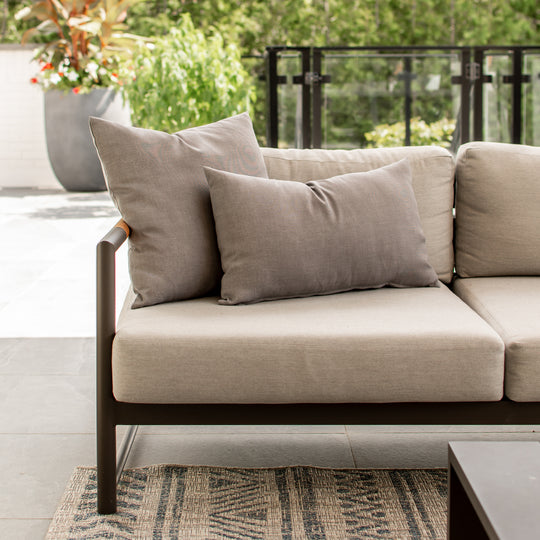 OUTDOOR PILLOW - GREY 20"