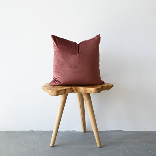 VELVET - CARMINE 18"